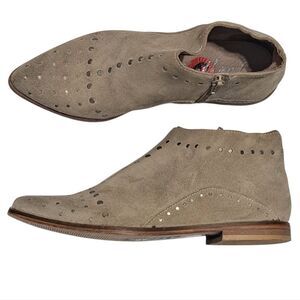 Free People Aquarian Studded Leather Distressing Suede Ankle Boots Taupe Size 6